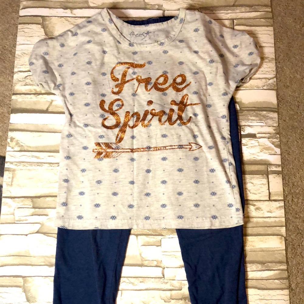 Girl matching FREE SPIRIT set